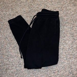 Aritzia TNA Cozy Fleece Perfect Sweatpant Size Small Black